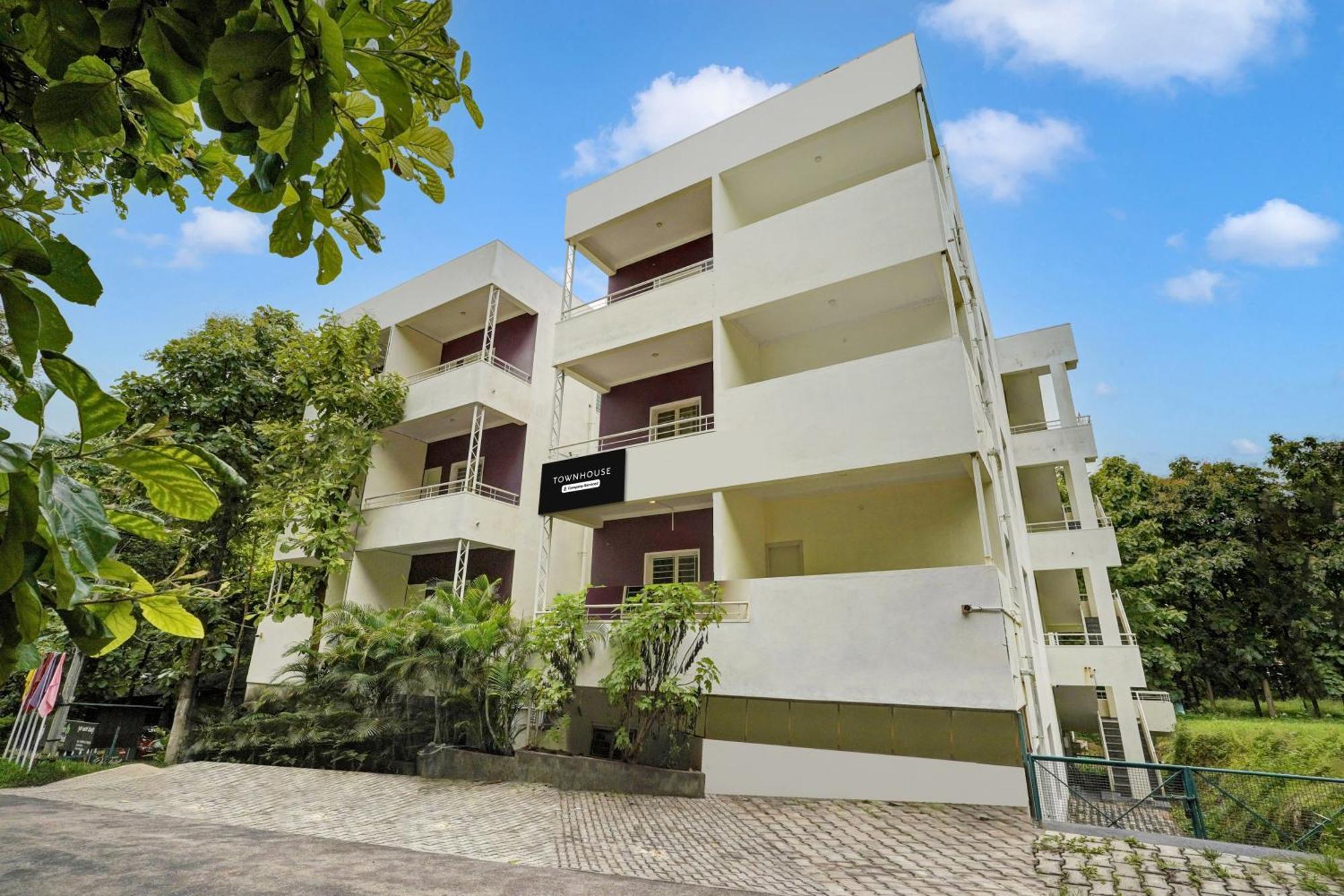 Super Townhouse Hebbal Mysore Belagula Eksteriør bilde